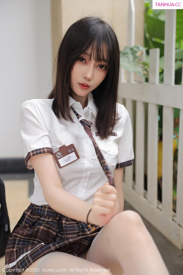 玥儿玥  [XiuRen]高清写真图 2023.02.20 No.6292 玥儿玥er 短裙美腿第19张图片